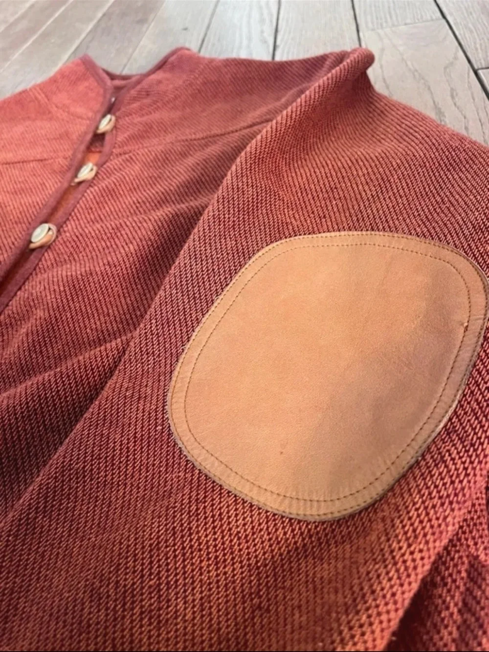 Orvis Womens Medium Rust Orange Fleece Cardigan Sweater Leather Elbow Patches